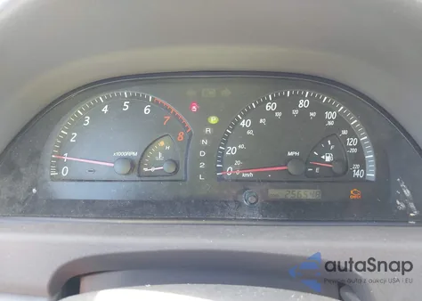 2003 Toyota Camry Xle z USA, uszkodzony, nr VIN 4T1BE32K43U726544